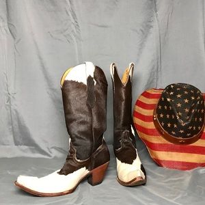 REAL COW SKIN cowboy boots.  Absolutely gorgeous!